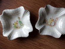 Load image into Gallery viewer, A Pair of English Vintage J and G Meakin Ring/Pin/Soap Dishes