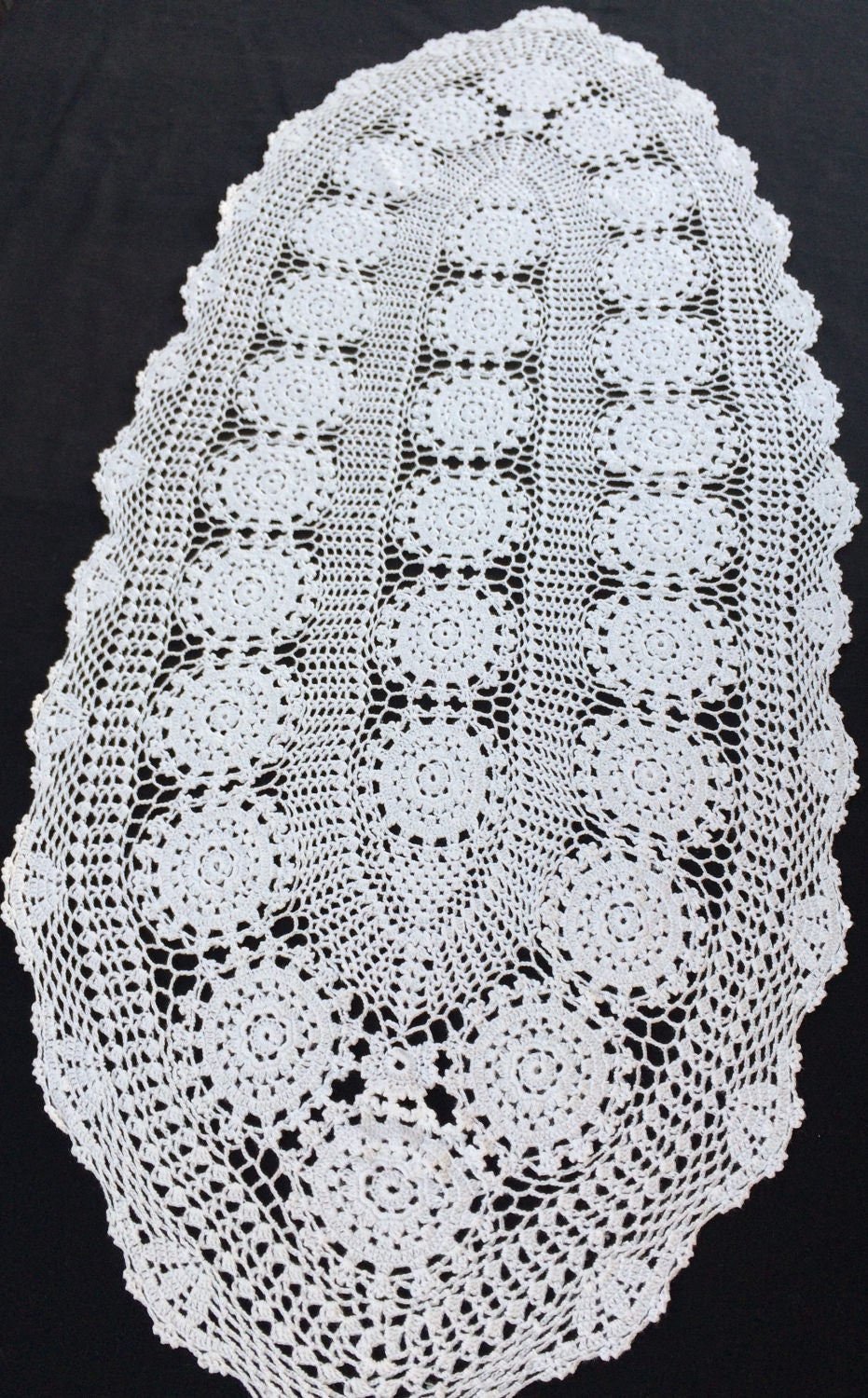 Vintage White Oval Crochet Lace Table Runner