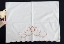 Load image into Gallery viewer, Hand Embroidered White Linen Guest Towel. Large Towel with Scalloped Edging
