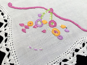 Vintage Embroidered White Linen Flower Basket Design Doily with Crochet Lace Edging