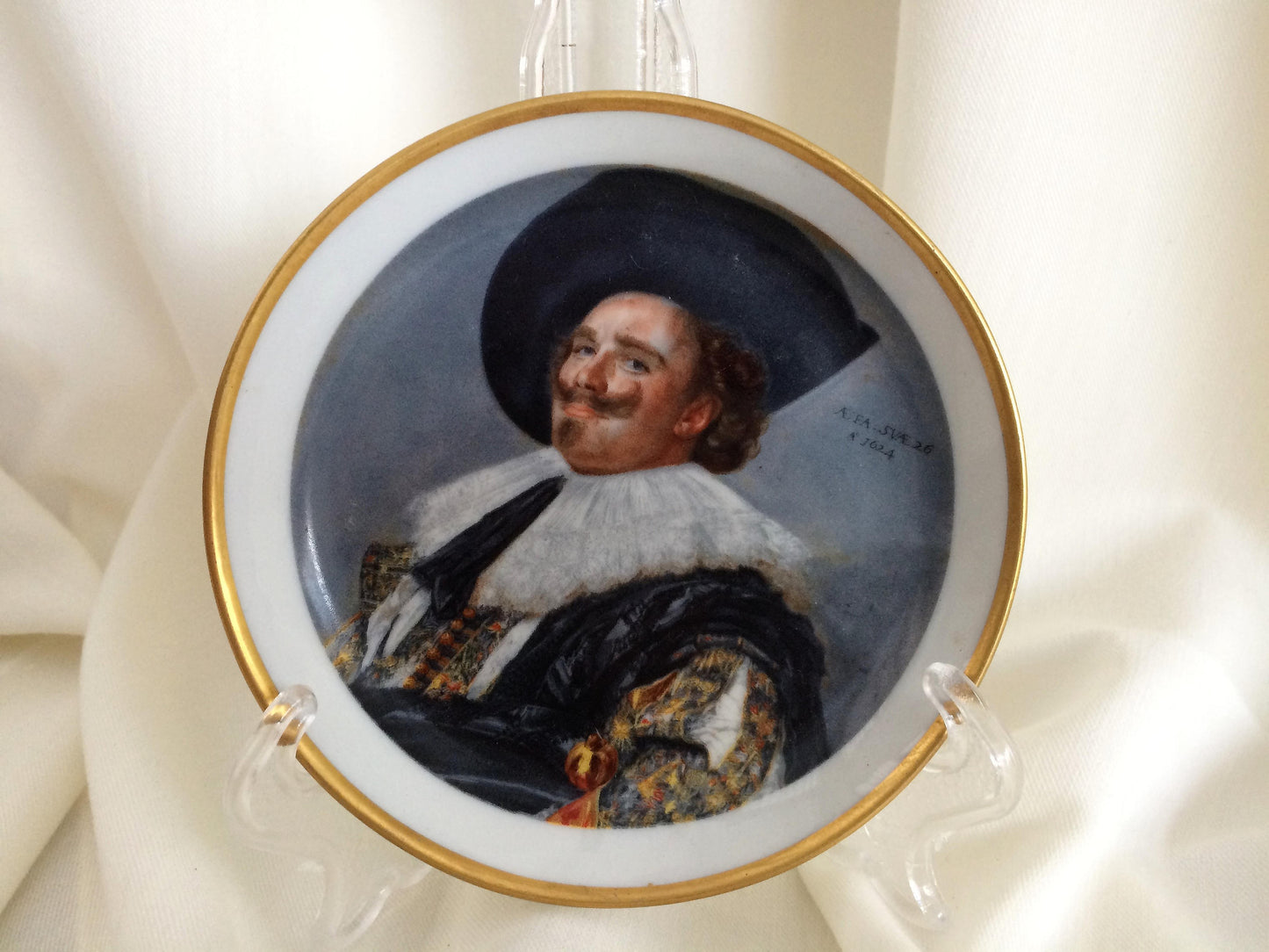 Bavaria Waldershof The Laughing Cavalier Ring Dish with 22 Carat Gold