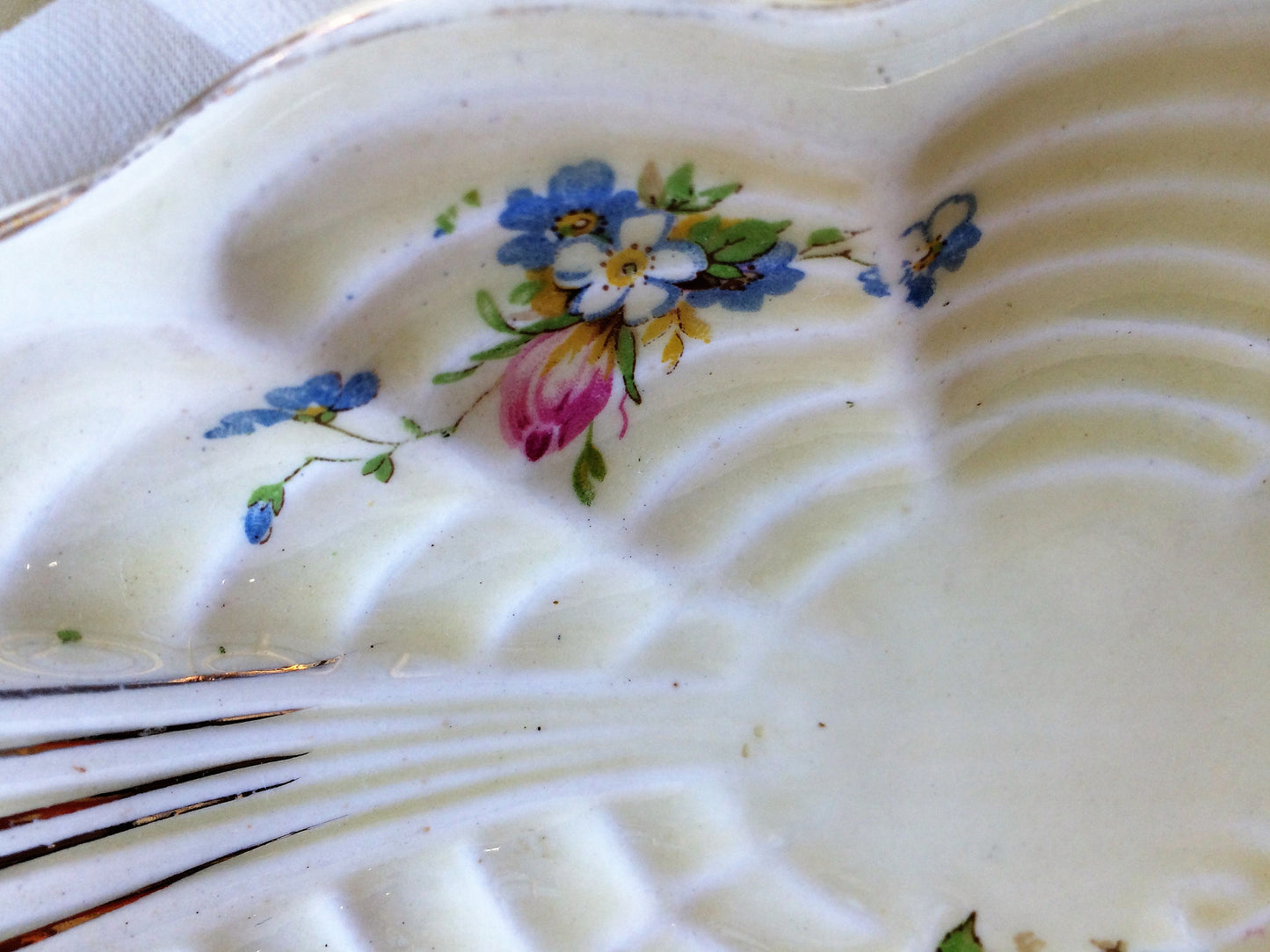 A J Wilkinson Royal Staffordshire Honeyglaze Vintage Oval Candy Bowl