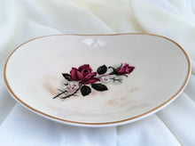 Load image into Gallery viewer, Sandlandware Staffordshire (UK) Oval Candy Bowl with Red Roses