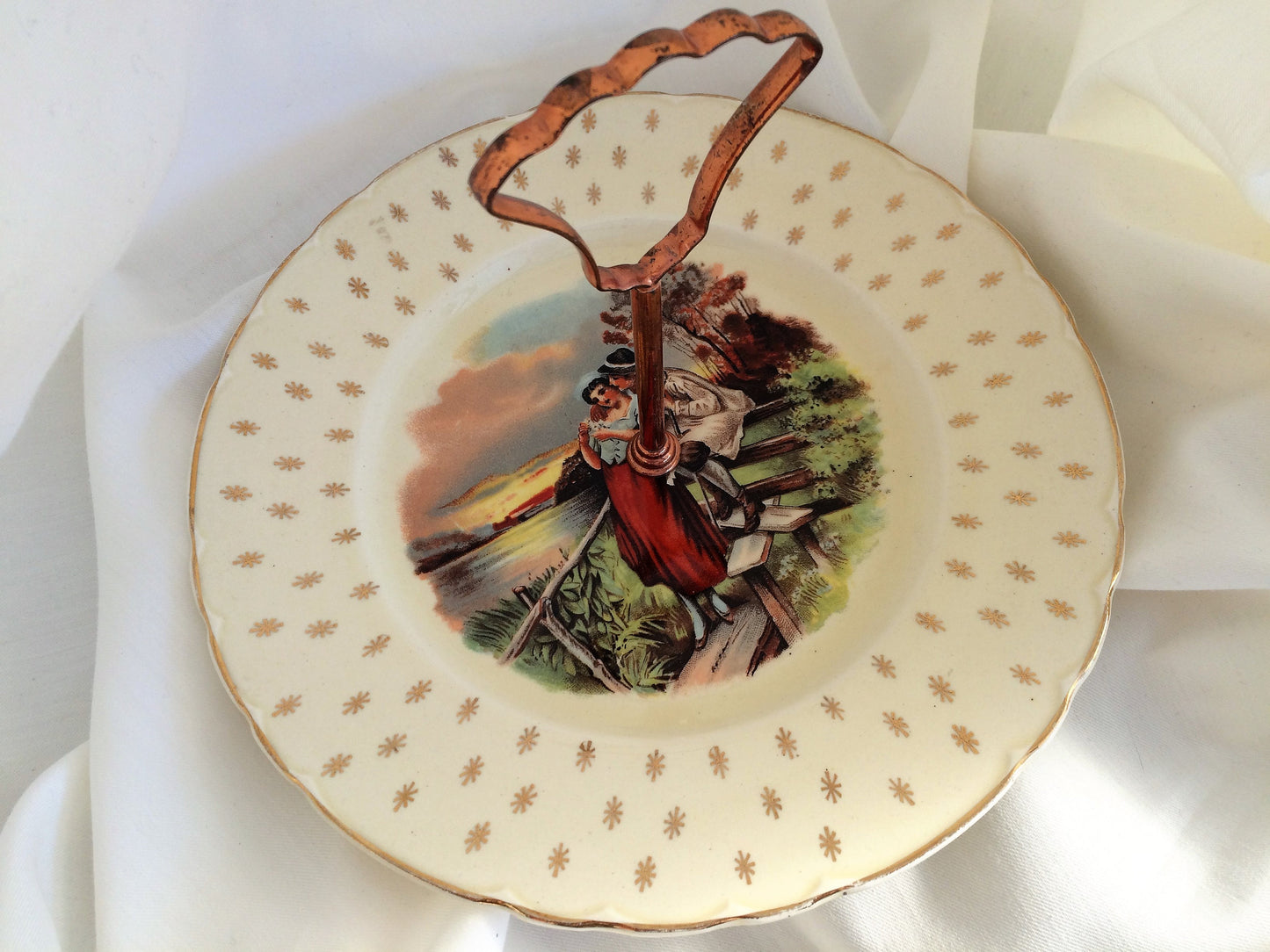 A J Wilkinson Honeyglaze One Tier Vintage Cake Plate with Rural Scene