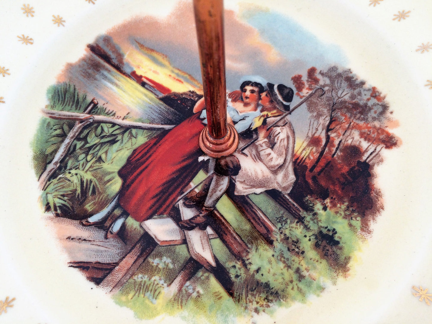 A J Wilkinson Honeyglaze One Tier Vintage Cake Plate with Rural Scene