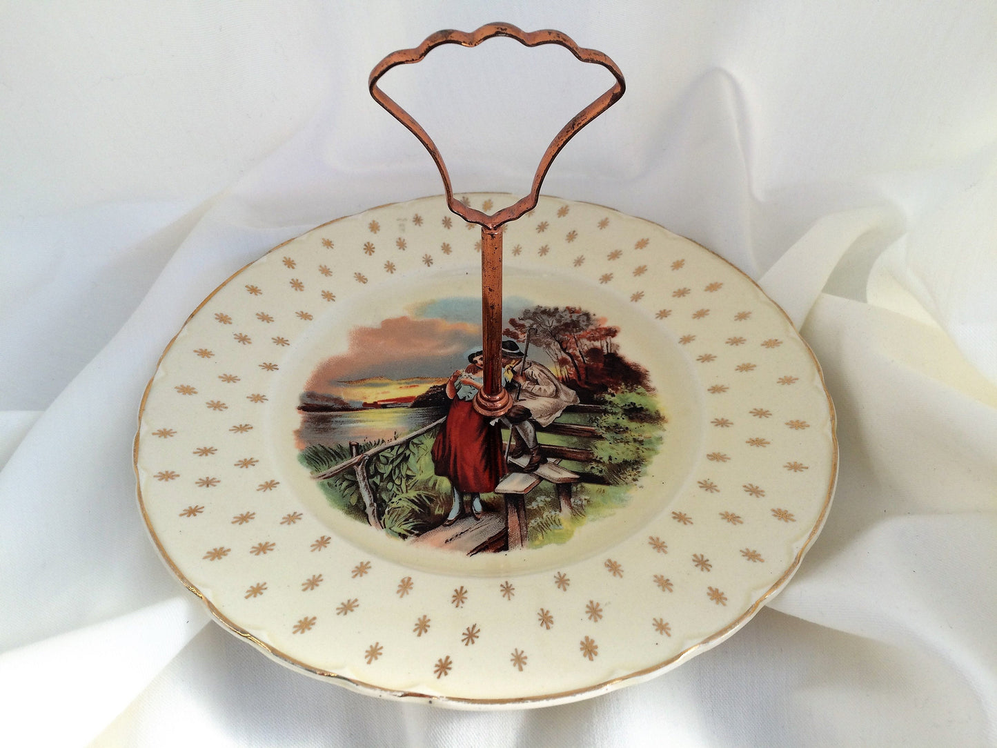 A J Wilkinson Honeyglaze One Tier Vintage Cake Plate with Rural Scene