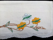 Load image into Gallery viewer, Vintage 1940s Embroidered White Waffle Linen Tea or Guest Towel with Crocheted Scalloped Edge