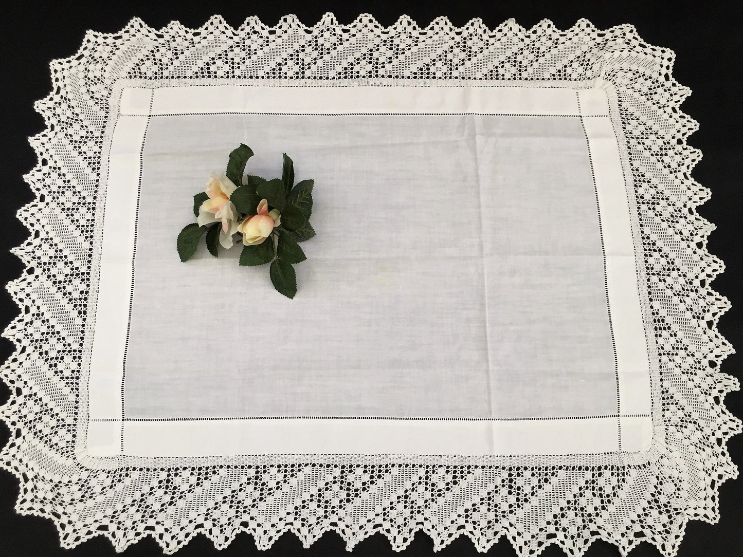 Vintage Oblong Embroidered Irish Linen Table Topper Cloth with Filet Crochet Edging EL0195