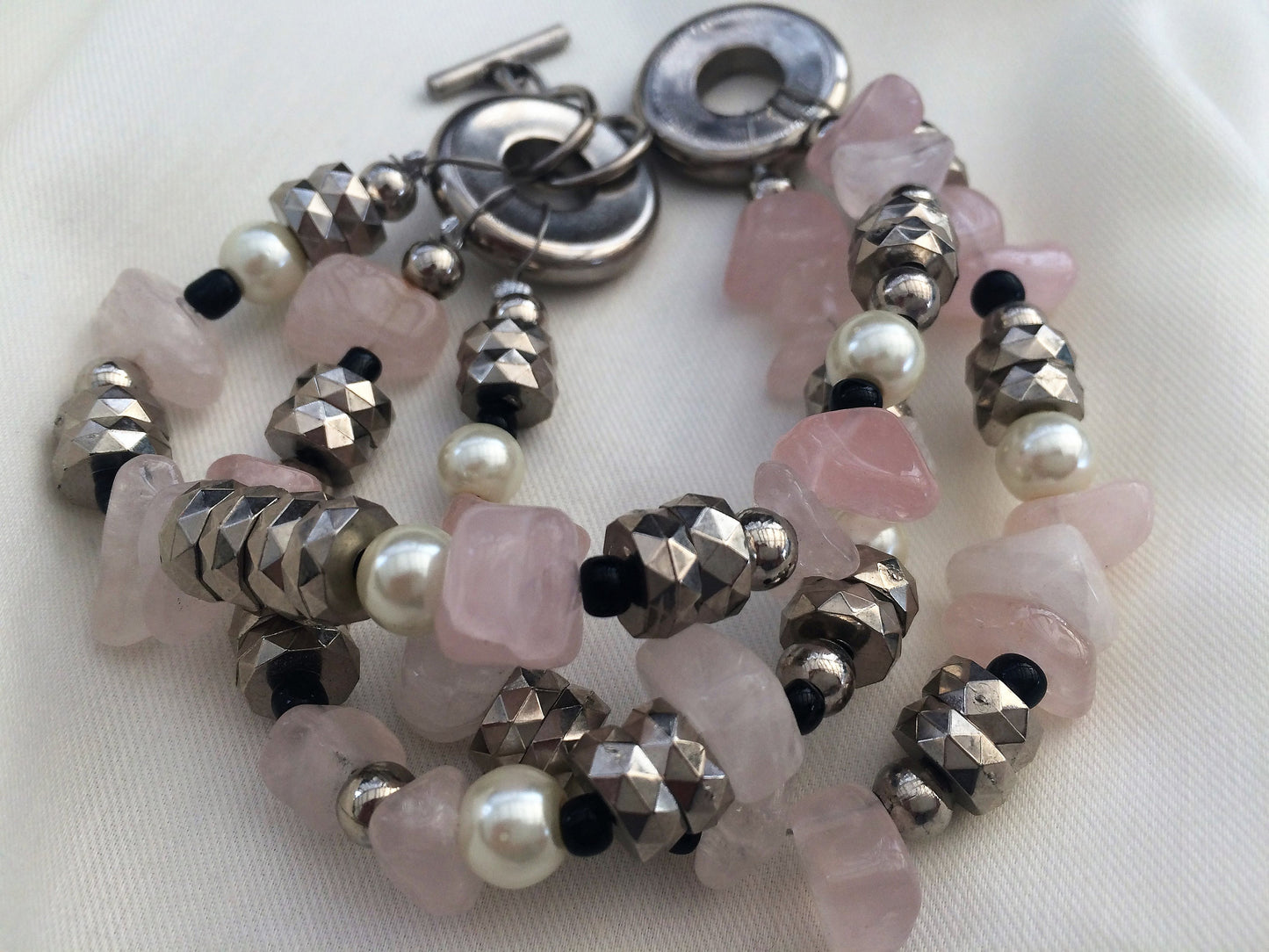 Rose Quartz Bracelet. Vintage Fashion Jewelry