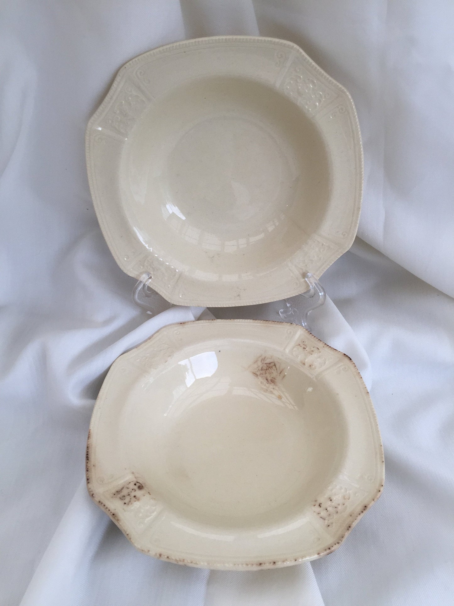 Pair of J & G Meakin SUNSHINE Ivory Embossed Compote/Dessert Bowls