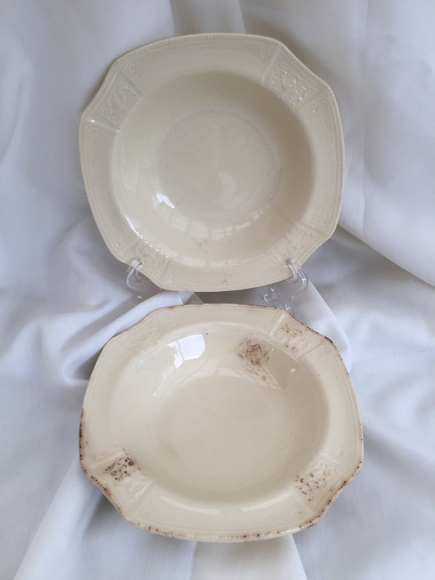 Pair of J & G Meakin SUNSHINE Ivory Embossed Compote/Dessert Bowls