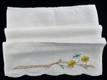 Load image into Gallery viewer, Vintage 1940s Embroidered White Waffle Linen Tea or Guest Towel with Crocheted Scalloped Edge