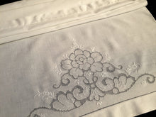 Load image into Gallery viewer, Vintage Embroidered Guest Towel. Large Whitework Ajour Linen Towel