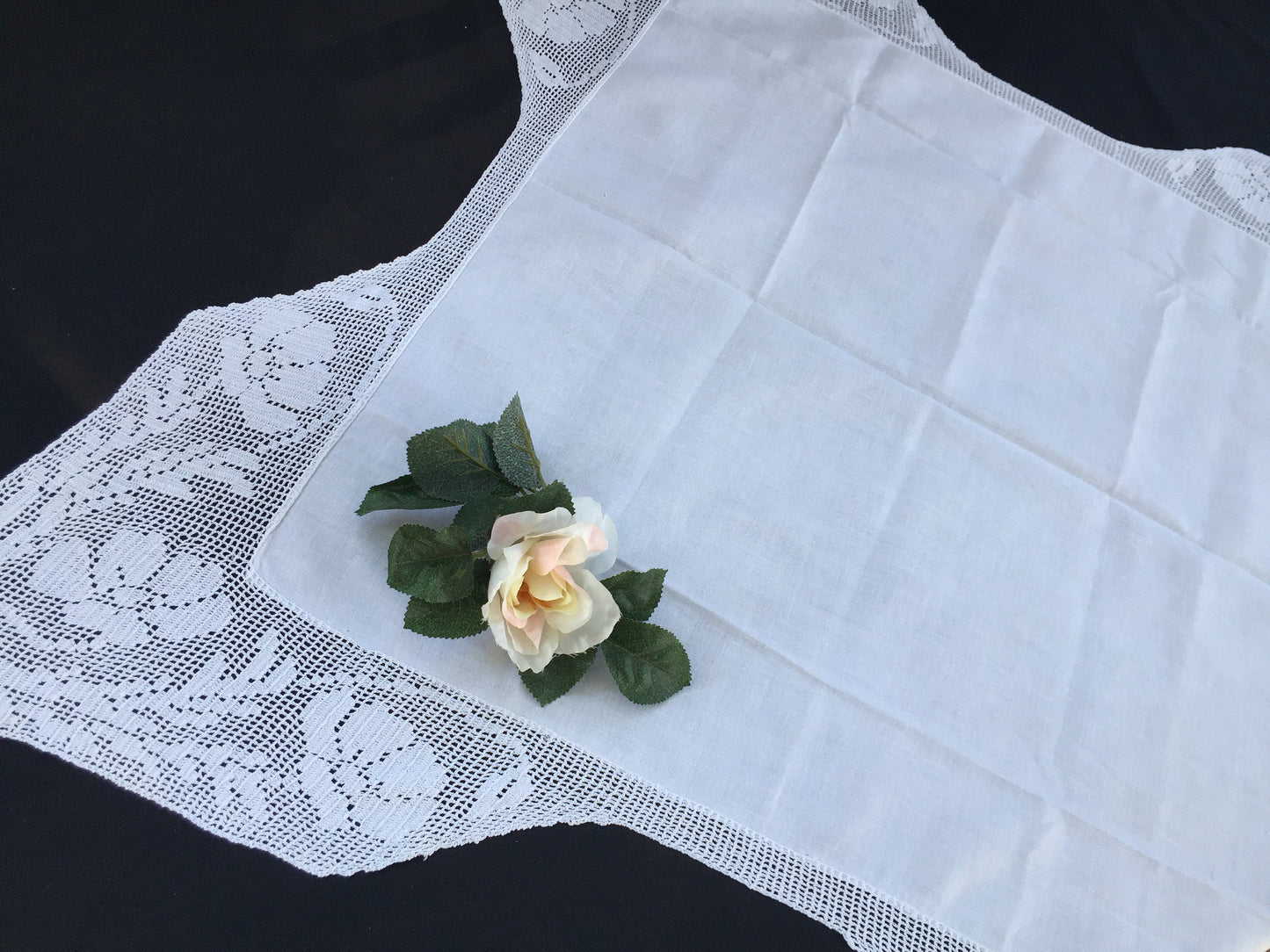 Small Vintage Collectible Irish Lace and Linen Card Tablecloth with Mary Card Designed Anemones Filet Crochet Edging