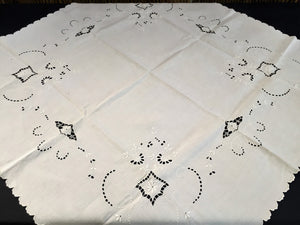 Antique Irish Linen Beige Madeira Broderie Anglaise Eyelet Hand Embroidered Linen Tablecloth/Supper Cloth