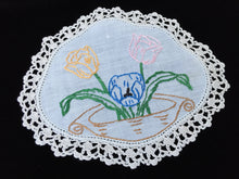 Load image into Gallery viewer, Vintage Hand Embroidered Off-white Linen Doily with a Basket of Tulips and  Ivory Crocheted Lace Edge
