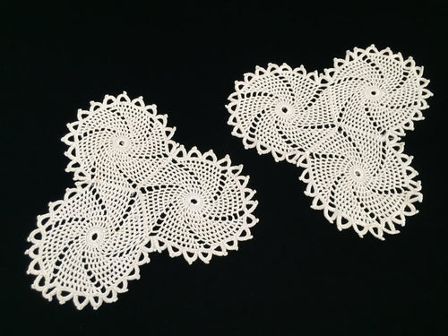 Pair of Triangle Shaped Chunky Cotton Crochet Lace Doilies or Table Mats with Pinwheels Design