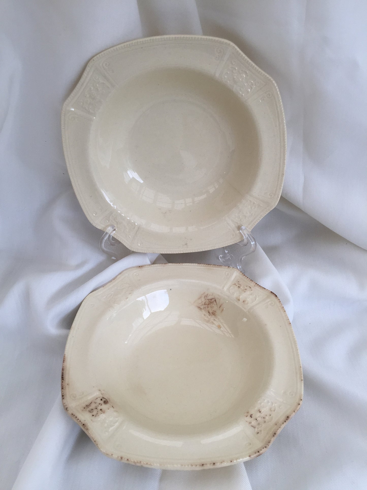 Pair of J & G Meakin SUNSHINE Ivory Embossed Compote/Dessert Bowls