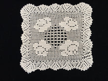 Load image into Gallery viewer, Vintage Ecru Filet Crochet Doily with Roses