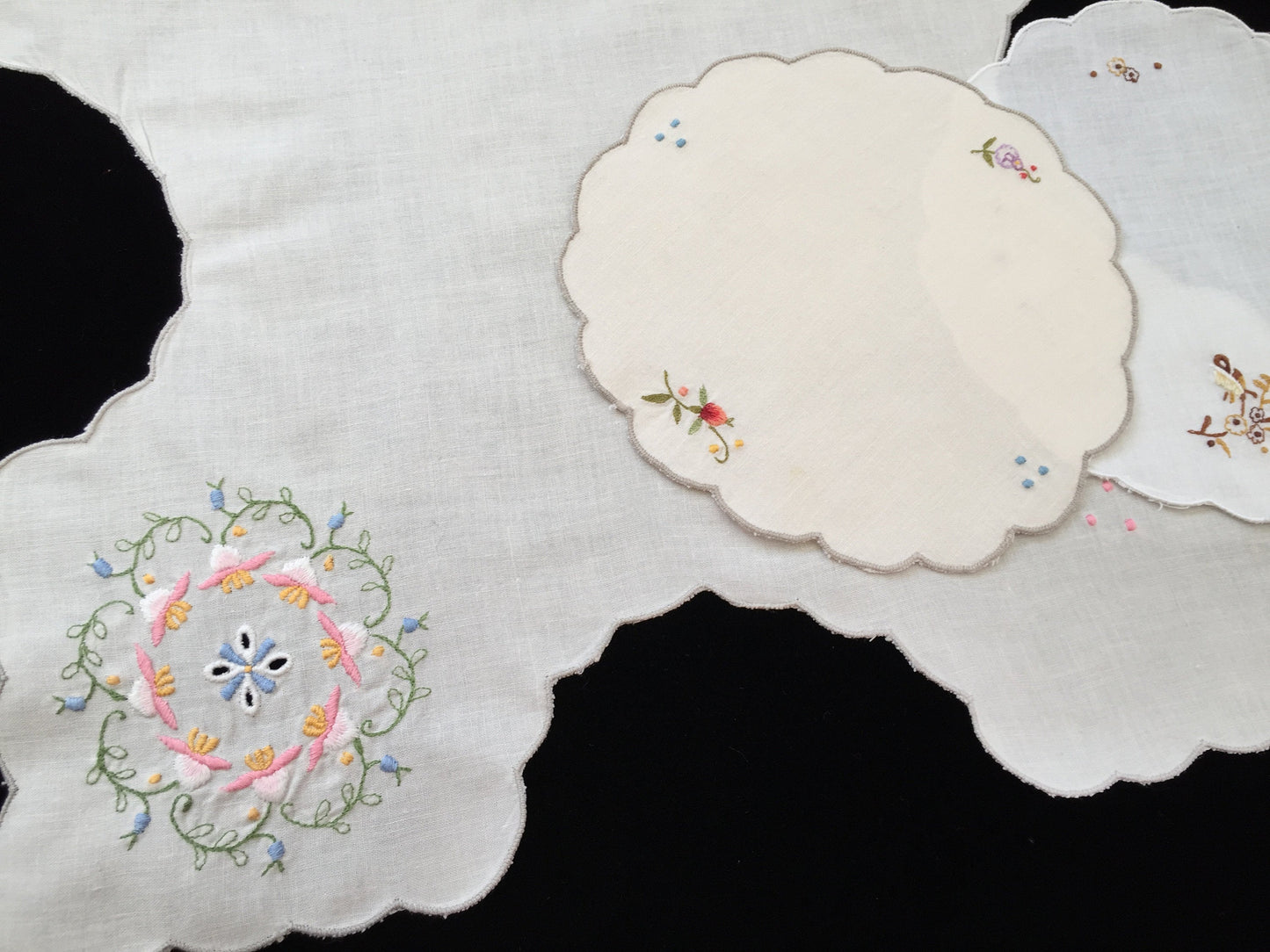 Vintage Machine Embroidered Off-white Linen Bread Basket Liner Doily with Grey Scalloped Edging and a Bonus Pair of Round Doilies