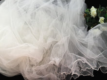 Load image into Gallery viewer, Ivory Bridal Veil